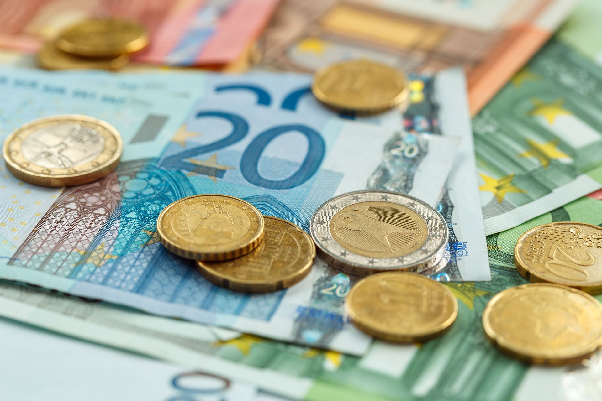 Dinero en efectivo: los límites en Europa - ruralvía